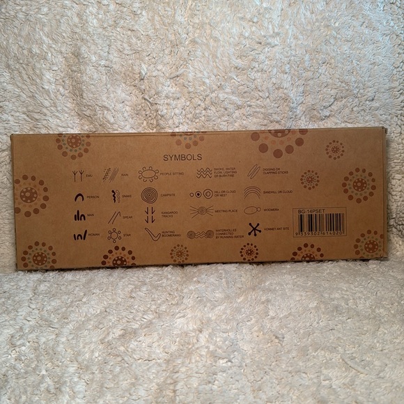 Handmade Australian Wooden Boomerang & Stand - Picture 2 of 7